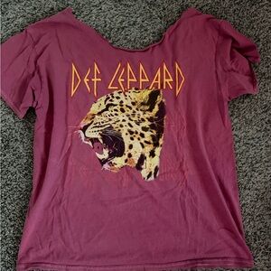 Def Leppard Graphic Tee in Pink